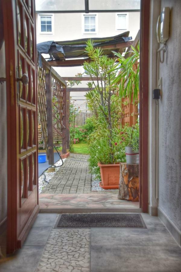 Gaeste Apartement Casa Luber Thalmassing  Exterior photo